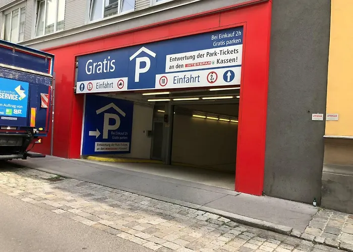 Lara * Vienna