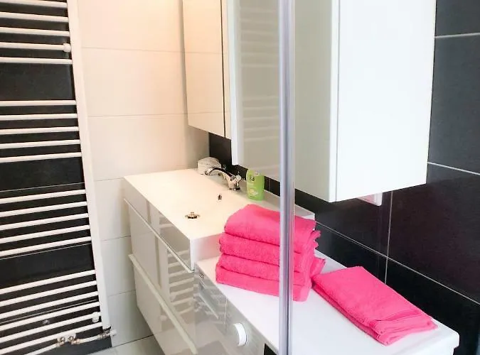 Lara Apartment *